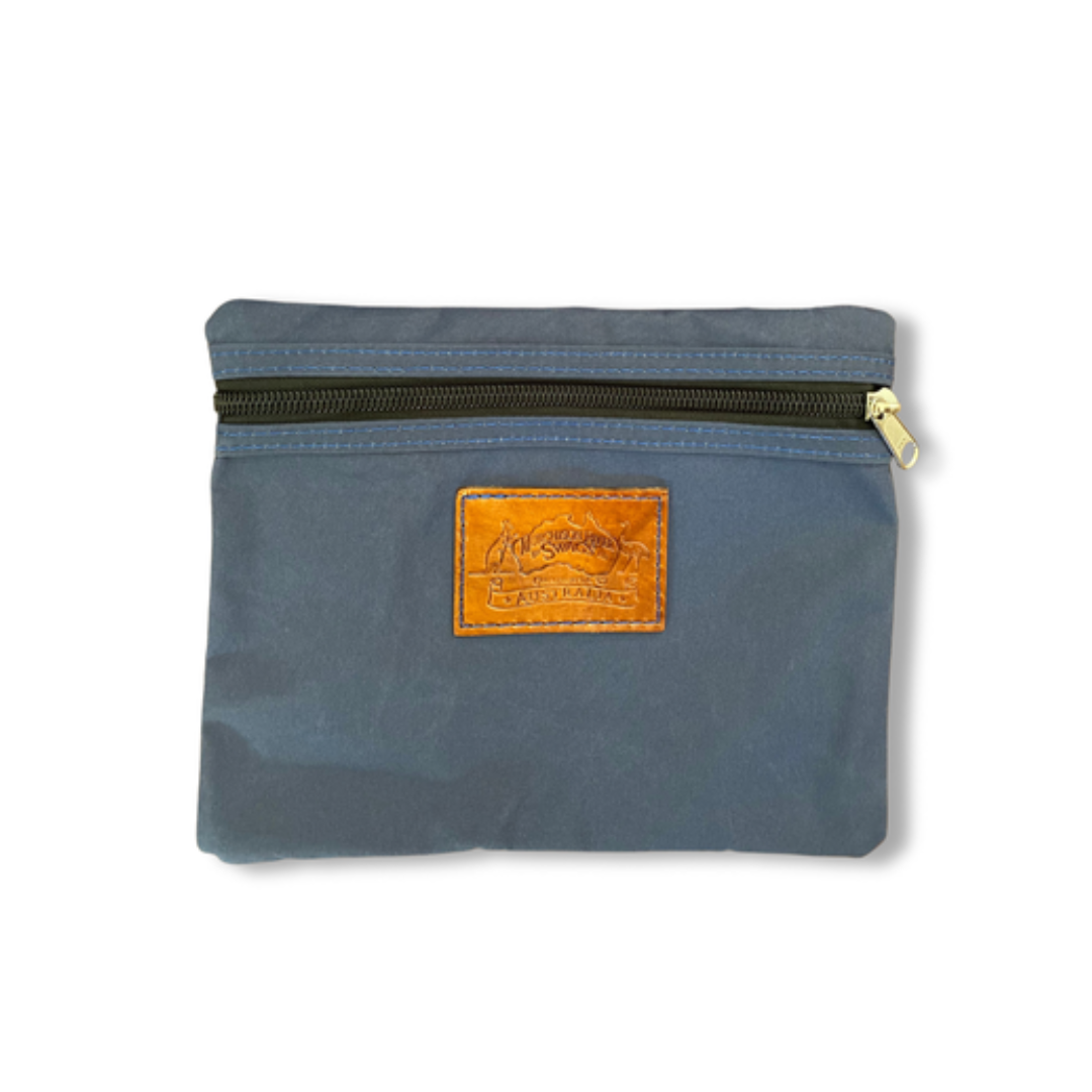 Navy Canvas Dilly Bag. 