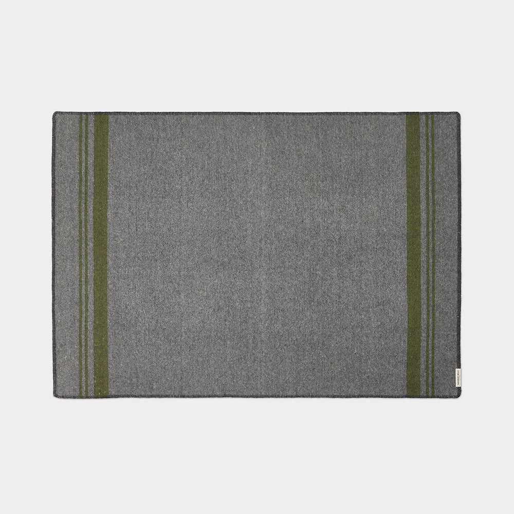 FIELD BLANKET