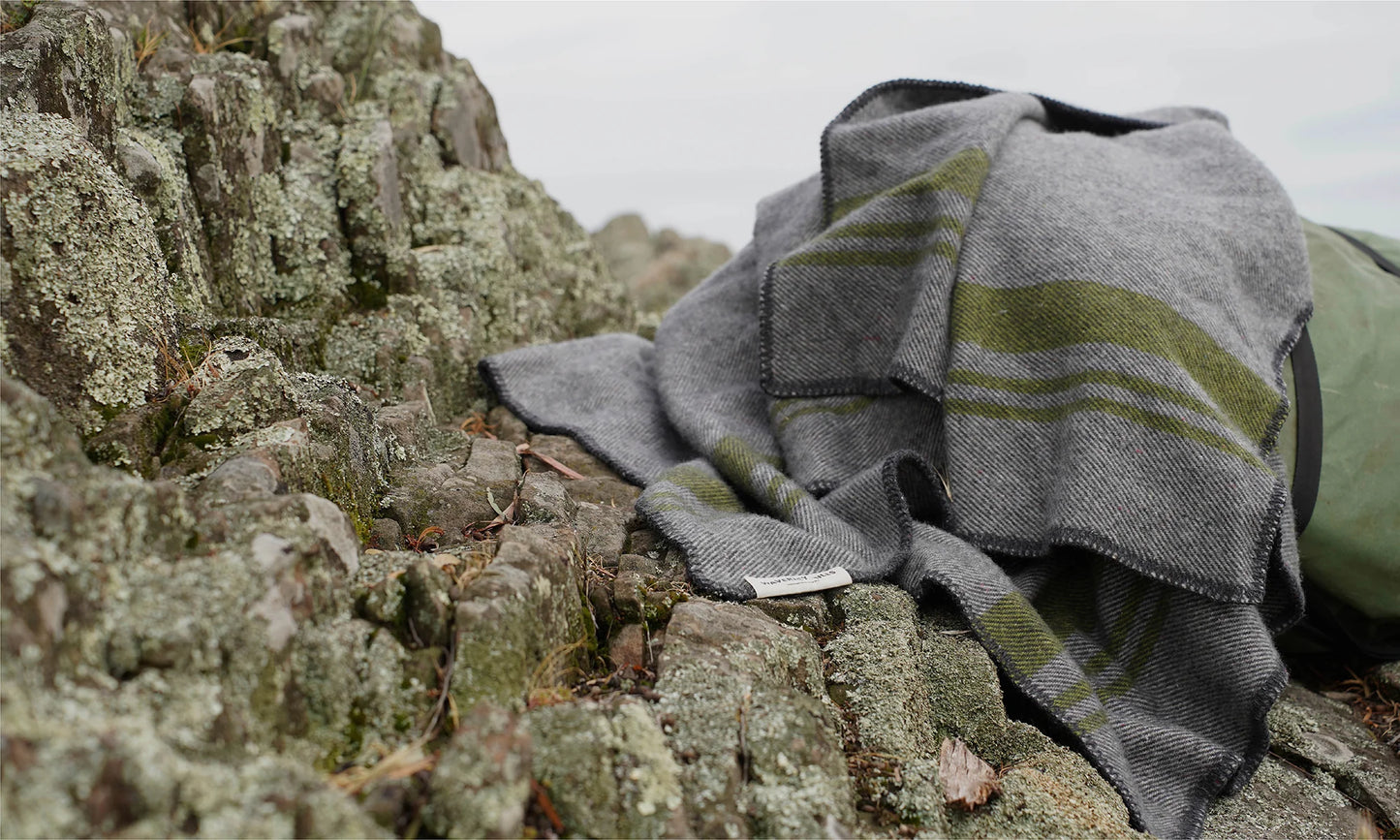 FIELD BLANKET